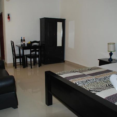 Hotel Coastalbay 2 & Golf Cart Rental San Pedro  Esterno foto